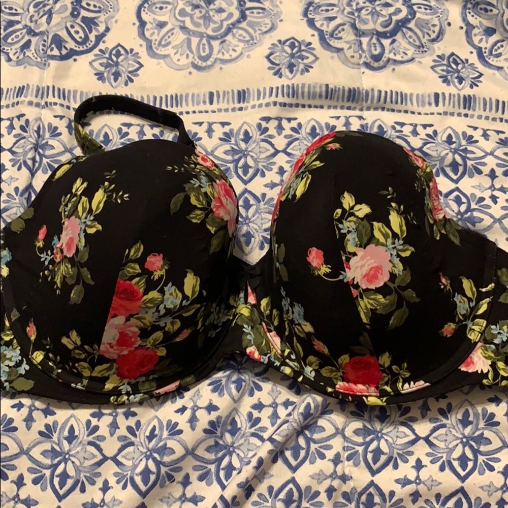Torrid Curve black and floral bra